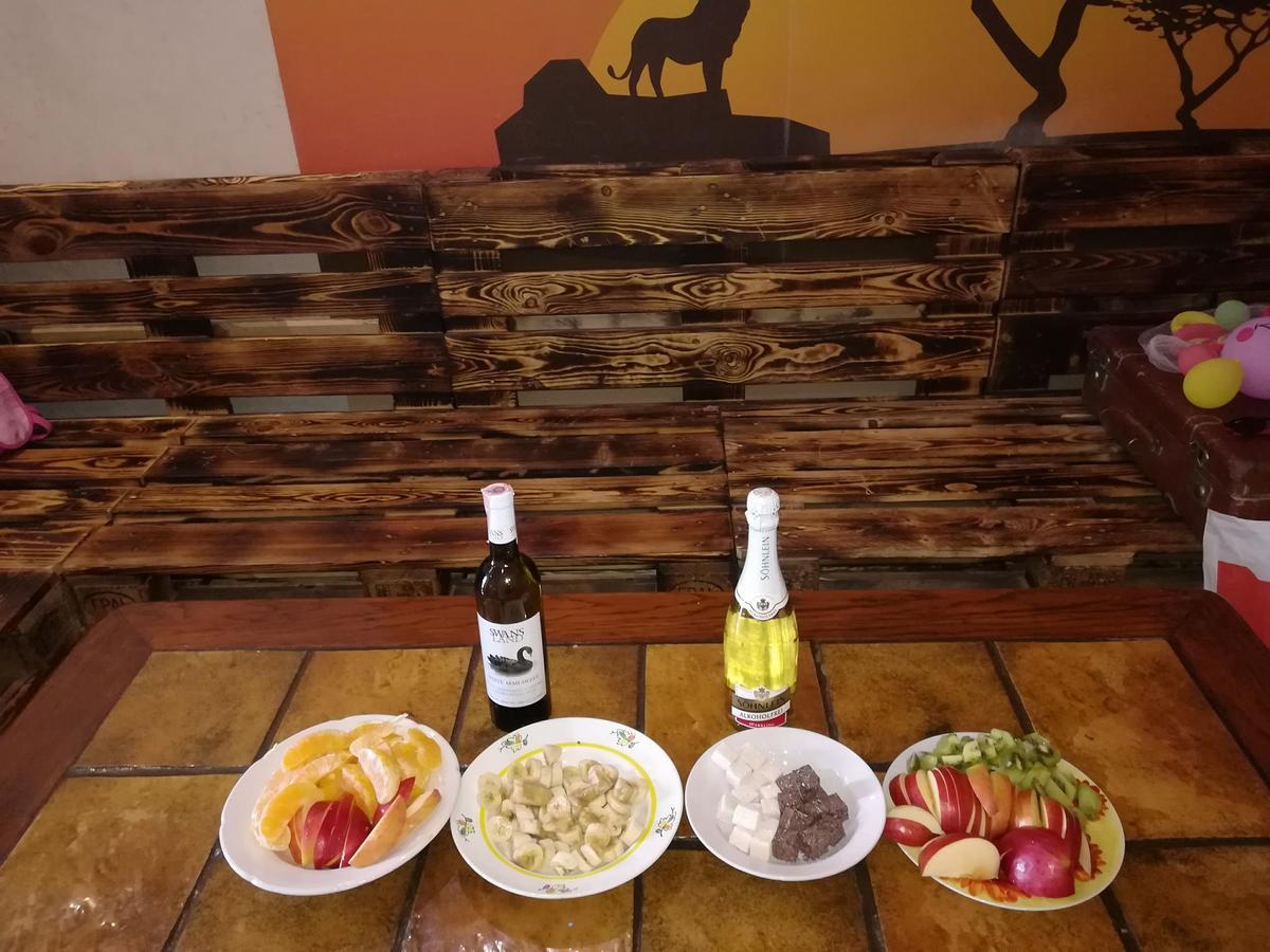 Apartment On Zoolohichna Street 12/15 Киев Екстериор снимка